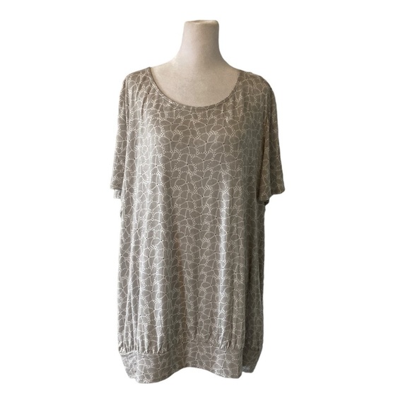Lane Bryant Outlet 26 short sleeve top gray white scoop neck - Picture 1 of 11